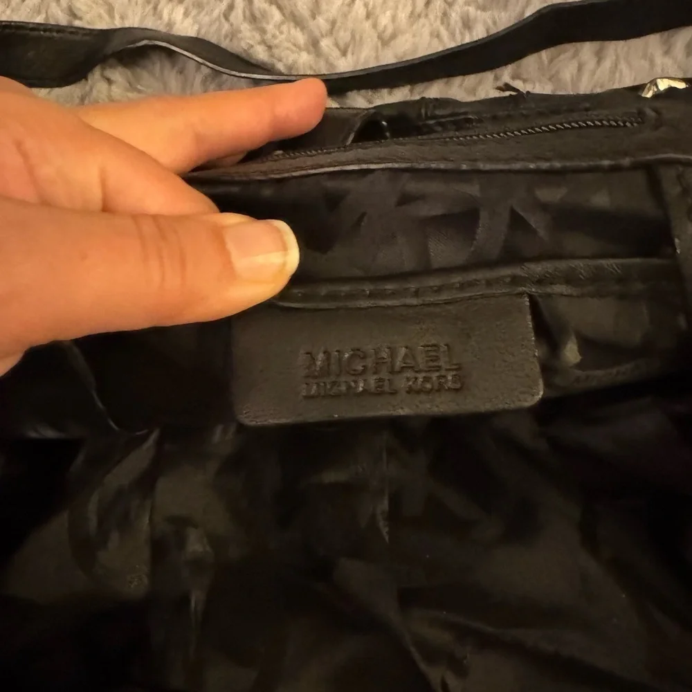 MICHAEL KORS Erin Leather Hobo Bag